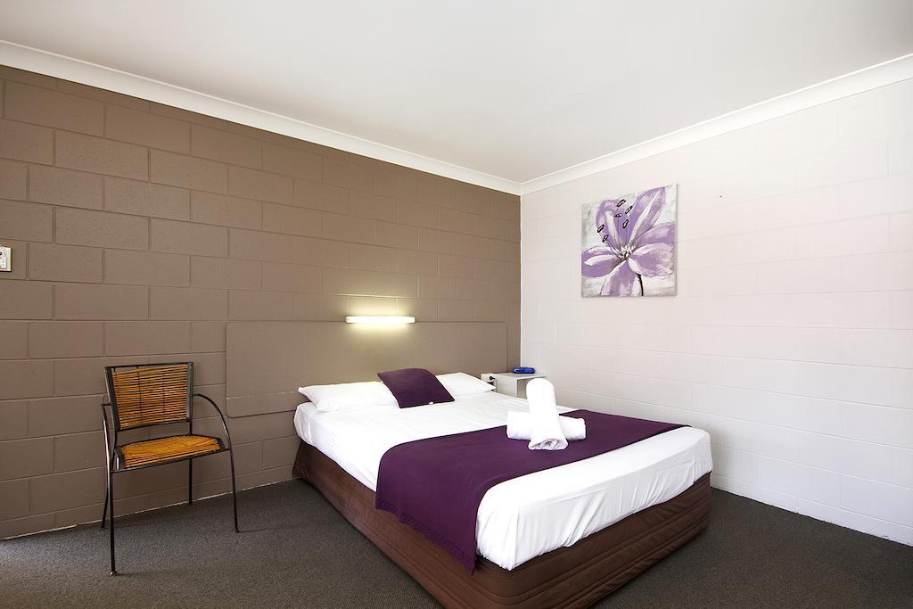 Castle Crest Motel Townsville Exteriér fotografie