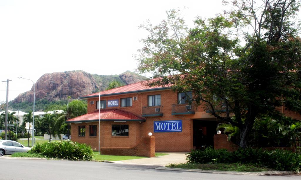 Castle Crest Motel Townsville Exteriér fotografie